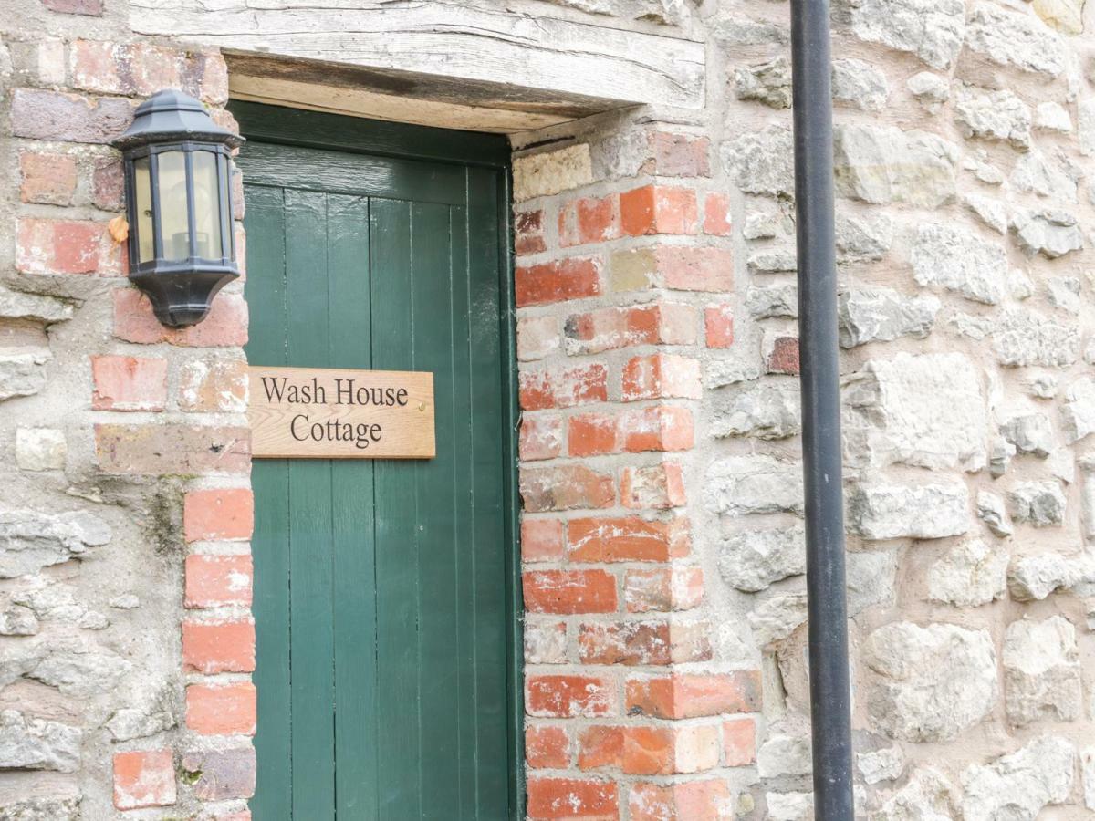 Wash House Cottage Much Wenlock Extérieur photo
