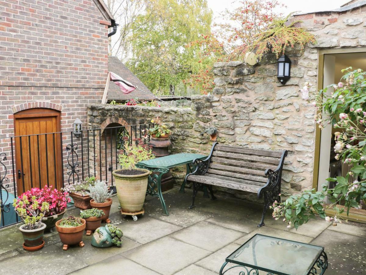 Wash House Cottage Much Wenlock Extérieur photo